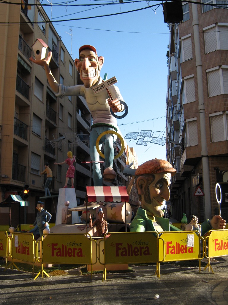 Totfalles: Padre Viñas-Agustín Lara